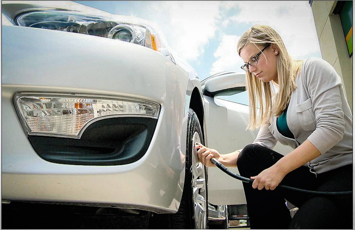 checking-tire-pressure