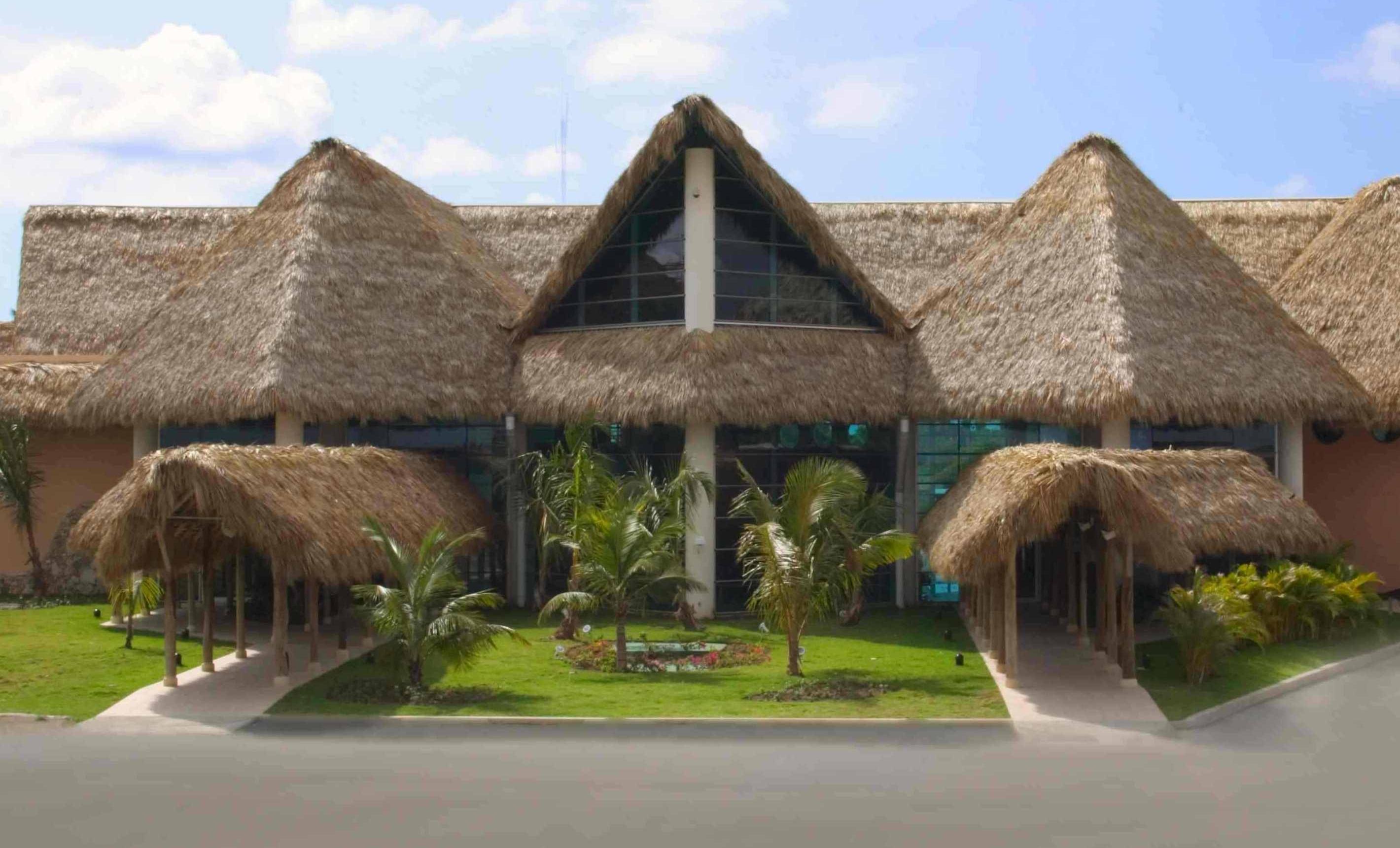 42 Underrated Airports That Are Surprisingly Fun to Get Stuck In