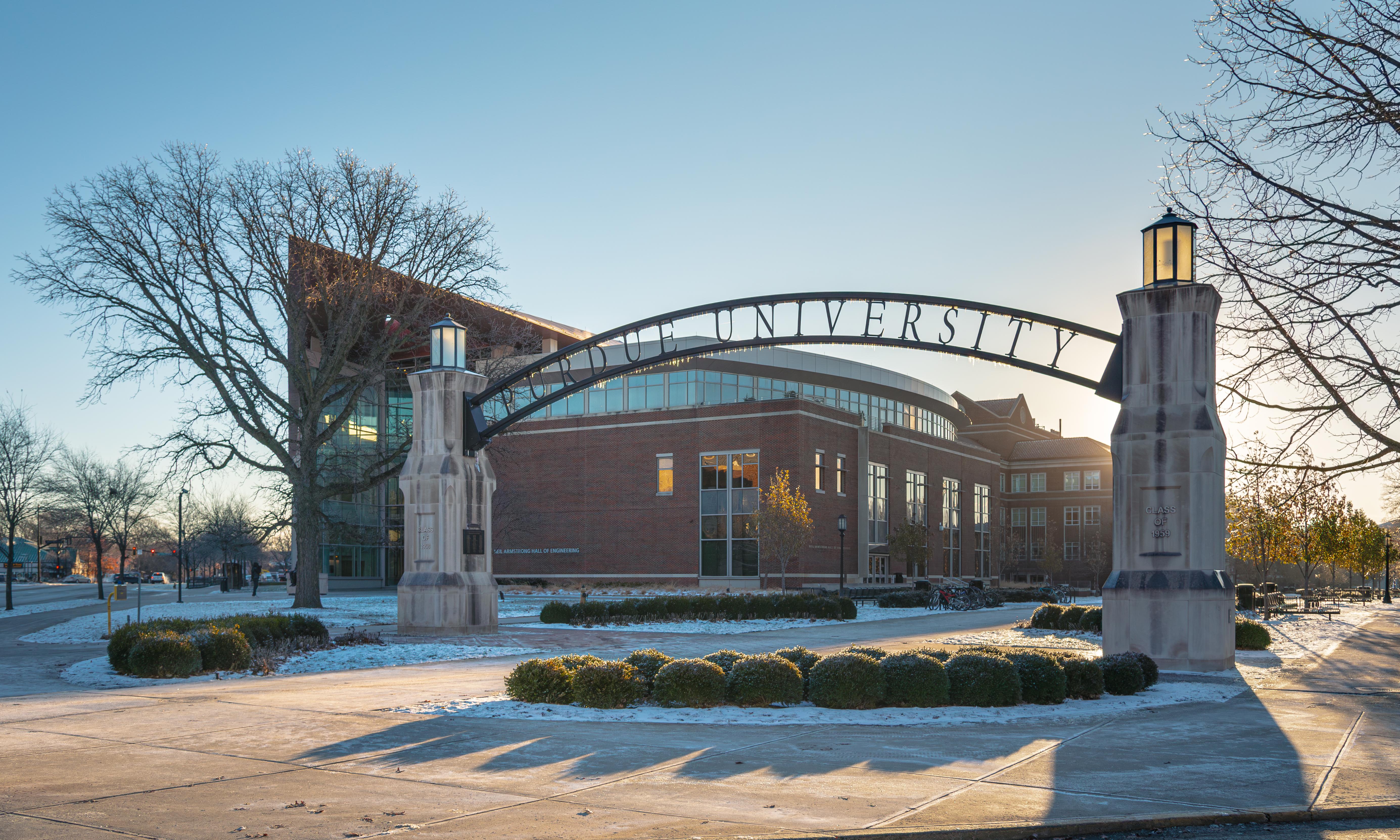 56 American Colleges With Surrounding Cities Full of Career and Networking Potential